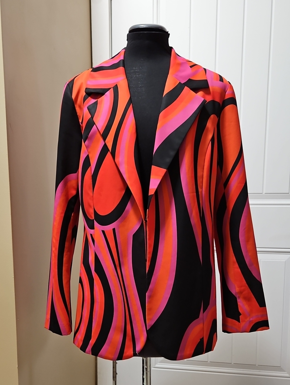 Frank Lyman Fall 2023 Abstract Swirl Blazer Jacket - Rare Factory Sample Size 8